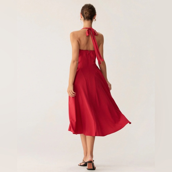 Rihoas Red Ruched Halter Midi Dress - Picture 4 of 8